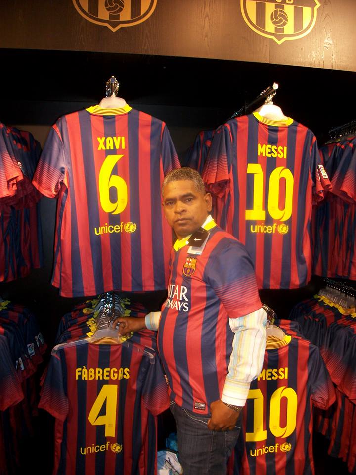 Presidente de FUNSADOM en la tienda del FC Barcelona, Camp Nou